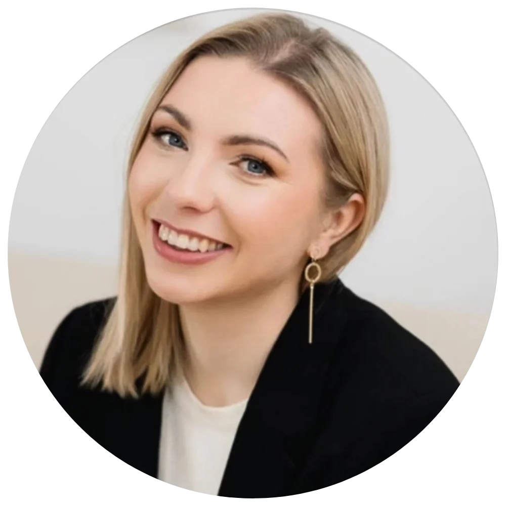 Iza Czaplewska <br><a href="https://wyjasniamyfinanse.pl" target="_blank" style="color: #272524;">www.wyjasniamyfinanse.pl</a>