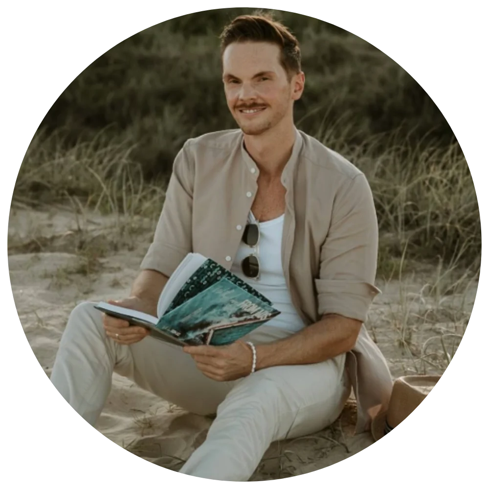 Krzysztof Hantke,<br><a href="https://ozlandtravel.com" target="_blank" style="color: #272524;">www.ozlandtravel.com</a>